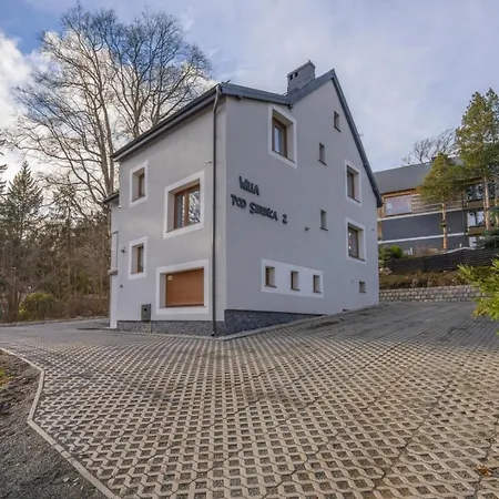 Pod Szrenica 2 Bed & Breakfast